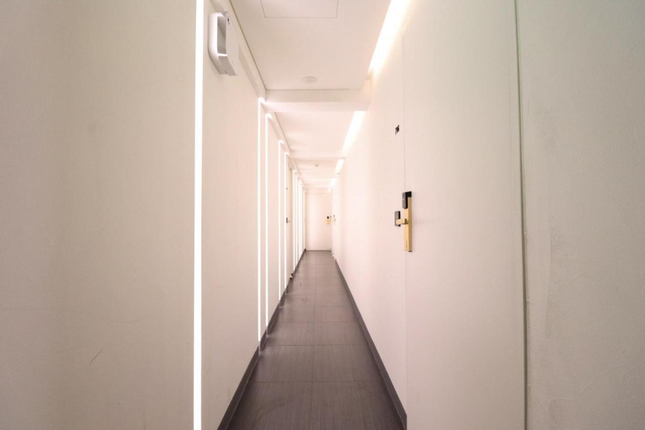 Shinchon Wol Hotel